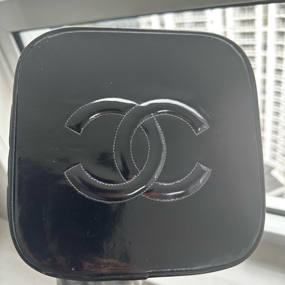 Chanel Black Patent Vanity 4 series 1997 - Picture 7 of 16